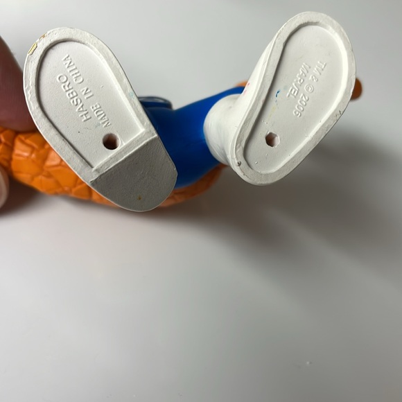 Fantastic Four (Tin) Eye Glasses Case and Super Hero Squad Hasbro figures - Picture 9 of 10